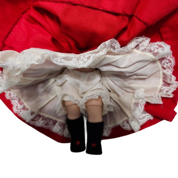 Madame Alexander Doll Swedish Girl Vintage Embroidered detail Jointed knees - Picture 8 of 16